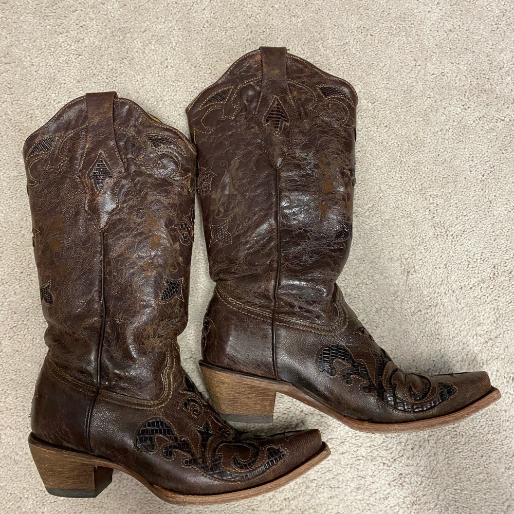 Women’s corral boots